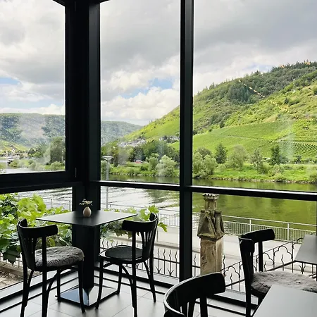 Vie Hotell